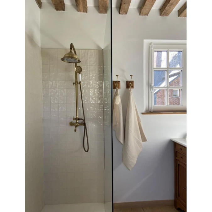 Colonne de douche avec robinetterie BYRON