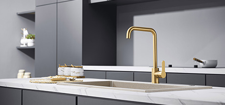 Mitigeur évier doré contemporain